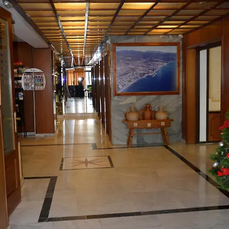 In First Line Apto 4-7 Apartment Marbella